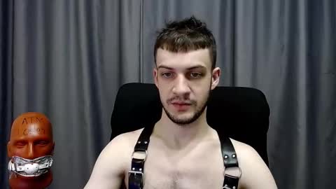 Snapshot of sir_damien chatting on December 17, 2025, 3:23 am Sir Damien online show from December 17, 2025, 3:23 am