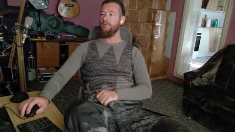 I am The Fourth and only Sir. Pelo online show from September 15, 2025, 5:51 am