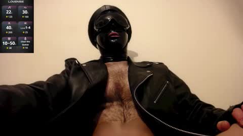 Snapshot of sirdarkshine chatting on November 16, 2025, 6:46 pm Sir Darkshine online show from November 16, 2025, 6:46 pm