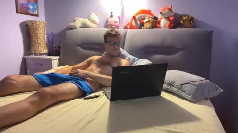 sirena2025 online show from September 18, 2025, 4:09 pm