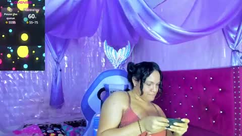 Sirena Fuentes online show from December 9, 2024, 8:01 pm