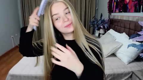 SirenaBloom online show from January 15, 2026, 5:45 am