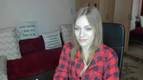 Snapshot of sirenasilk chatting on April 23, 2026, 12:29 pm sirenasilk online show from April 23, 2026, 12:29 pm
