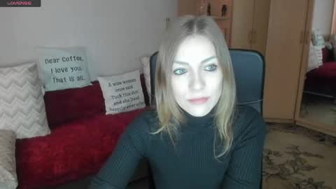 Snapshot of sirenasilk chatting on April 26, 2026, 9:18 am sirenasilk online show from April 26, 2026, 9:18 am