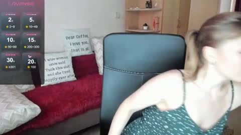 Snapshot of sirenasilk chatting on July 22, 2026, 9:12 am sirenasilk online show from July 22, 2026, 9:12 am