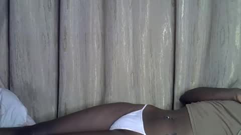 shannie online show from December 4, 2025, 3:49 am