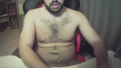 sissy_bear_ online show from July 27, 2026, 10:39 pm