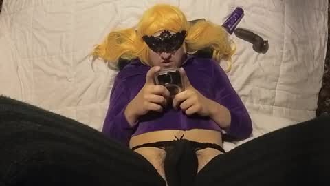 Snapshot of sissycumshooter420 chatting on March 15, 2026, 8:20 am sissycumshooter420 online show from March 15, 2026, 8:20 am