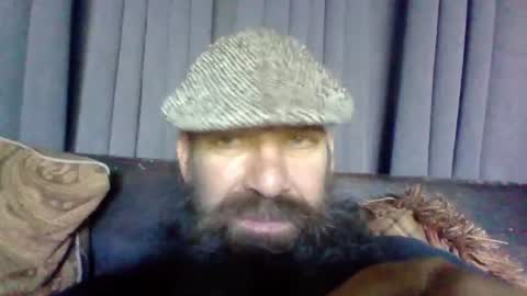 Snapshot of sitonmybeardxxx chatting on June 9, 2026, 5:02 pm sitonmybeardxxx online show from June 9, 2026, 5:02 pm