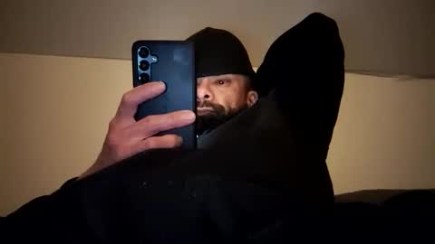 Sixxx online show from November 23, 2025, 5:40 am