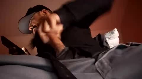 Sixxx online show from April 3, 2026, 2:42 am