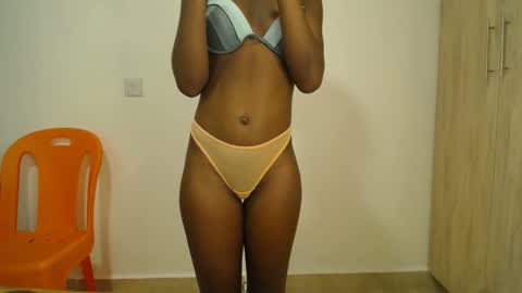 sizzly_ass online show from May 3, 2026, 2:56 pm