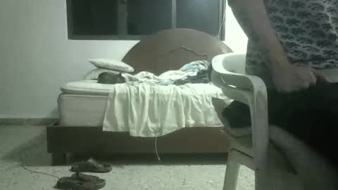 Snapshot of skanky_little_dolls chatting on November 24, 2025, 9:14 pm skanky_little_dolls online show from November 24, 2025, 9:14 pm