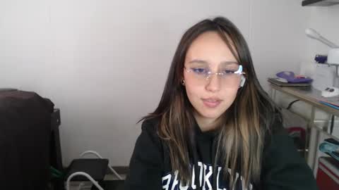 Alice online show from March 6, 2025, 8:59 pm