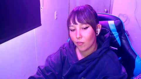 Snapshot of skarlet_adams chatting on May 25, 2026, 9:32 pm Alice online show from May 25, 2026, 9:32 pm