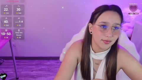 Snapshot of skarlet_adams chatting on July 22, 2026, 7:16 pm Alice online show from July 22, 2026, 7:16 pm