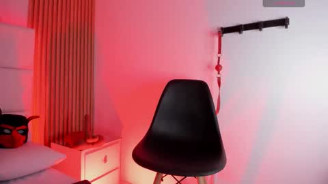 skarlethbelluci online show from February 24, 2026, 11:52 am