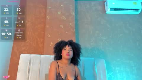 Skarlethill online show from November 18, 2025, 1:04 pm