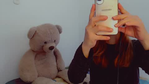 Arlett online show from December 17, 2024, 3:49 pm