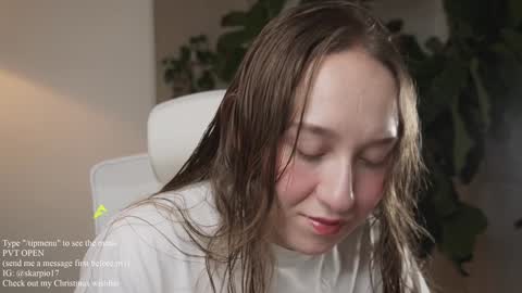 Im Scarlett  ONLINE  5pm-10pm NYC time  online show from December 17, 2024, 10:22 pm