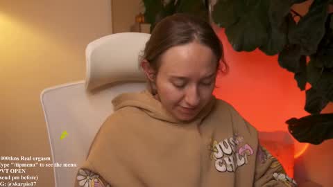 Im Scarlett  ONLINE  5pm-10pm NYC time  online show from September 11, 2025, 12:33 am