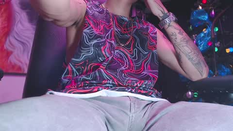 Snapshot of skateboy444 chatting on December 20, 2024, 3:47 am king online show from December 20, 2024, 3:47 am