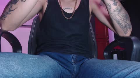 Snapshot of skateboy444 chatting on January 18, 2025, 11:11 pm king online show from January 18, 2025, 11:11 pm