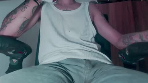 Snapshot of skateboy444 chatting on September 24, 2025, 6:06 am king online show from September 24, 2025, 6:06 am