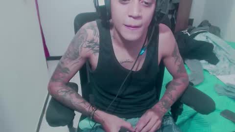 Snapshot of skateboy444 chatting on October 6, 2025, 8:23 am king online show from October 6, 2025, 8:23 am