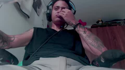 Snapshot of skateboy444 chatting on October 24, 2025, 5:37 am king online show from October 24, 2025, 5:37 am