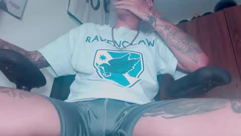Snapshot of skateboy444 chatting on May 19, 2026, 7:58 am king online show from May 19, 2026, 7:58 am