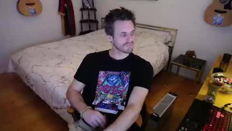 Snapshot of skatejocke chatting on November 1, 2025, 5:59 pm skatejocke online show from November 1, 2025, 5:59 pm