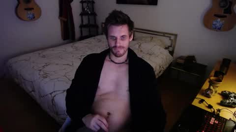 Snapshot of skatejocke chatting on November 4, 2025, 11:48 pm skatejocke online show from November 4, 2025, 11:48 pm