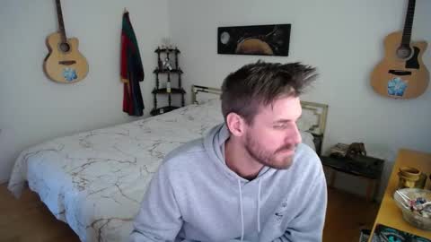 Snapshot of skatejocke chatting on November 26, 2025, 10:05 am skatejocke online show from November 26, 2025, 10:05 am