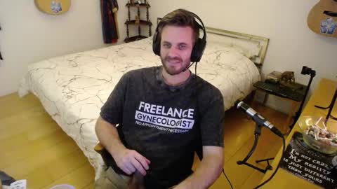 Snapshot of skatejocke chatting on December 3, 2025, 5:00 pm skatejocke online show from December 3, 2025, 5:00 pm