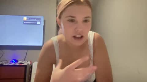 skiimaskabby online show from December 9, 2024, 4:01 am