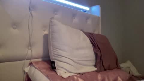 skiimaskabby online show from March 30, 2026, 1:17 am