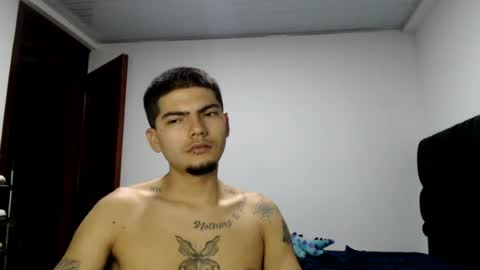 Snapshot of skinny_badboy chatting on July 19, 2026, 1:31 am E R O S online show from July 19, 2026, 1:31 am