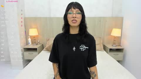 Emily Rojas online show from September 24, 2025, 7:28 pm