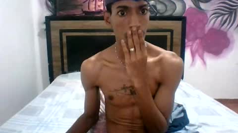Snapshot of skinny_long_cock chatting on June 5, 2026, 5:36 am Albert online show from June 5, 2026, 5:36 am