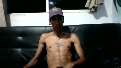 Snapshot of skinny_long_cock chatting on July 11, 2026, 8:17 am Albert online show from July 11, 2026, 8:17 am