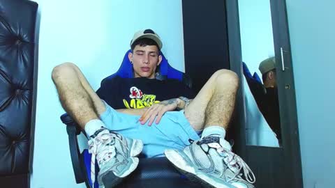 skinny marked online show from December 26, 2024, 8:11 pm