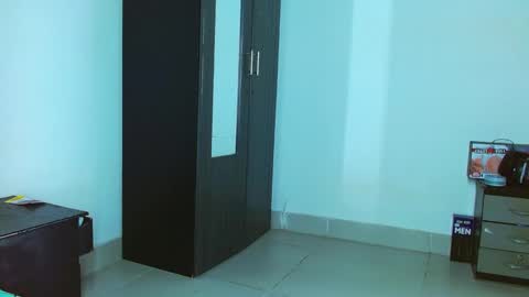 skinny marked online show from February 18, 2025, 6:58 pm