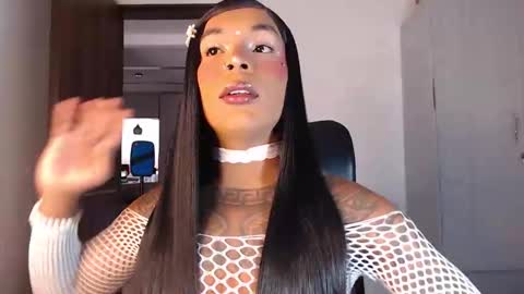 jesica online show from October 12, 2025, 2:49 pm