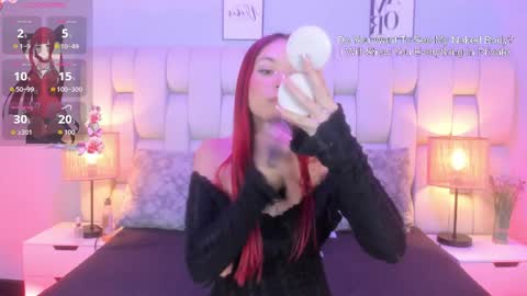 Foxy online show from June 3, 2026, 7:08 pm