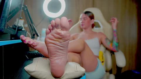 GoddessSkinny online show from January 9, 2025, 2:54 am