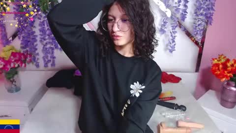  SKINNYHORNY   online show from December 28, 2024, 5:55 am