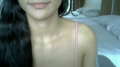 skinnykittencam online show from September 26, 2025, 1:15 pm