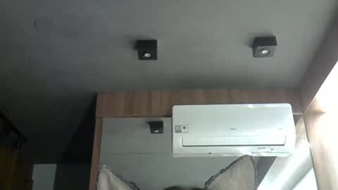 skinnykittencam online show from October 13, 2025, 2:33 am