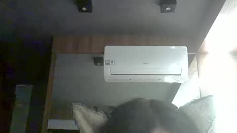 skinnykittencam online show from January 9, 2026, 4:59 am